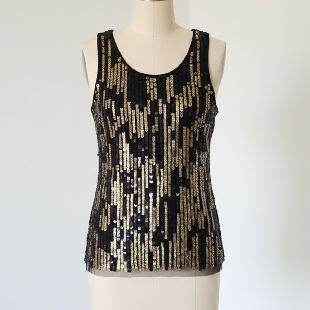 Hold NWOT  Matte sequin